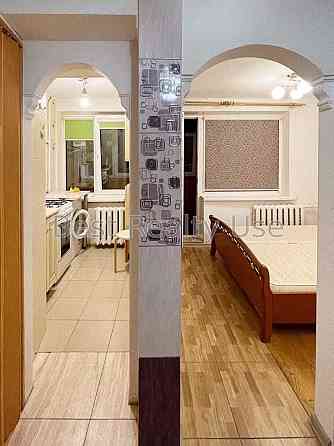 Продаж 1-к кв-ри біля метро Дорогожичі Теліги Шевченківський Киев