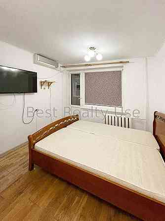 Продаж 1-к кв-ри біля метро Дорогожичі Теліги Шевченківський Киев