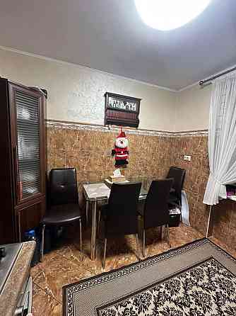 2 кім квартира з Автономним газовим опаленням р- н 8-9 школи 