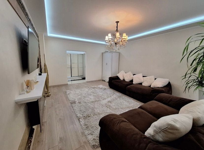 Оренда просторої двокімнатної квартири Вокзальна Липківського 18 Київ - зображення 2