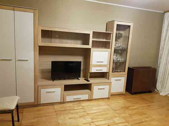 Продам 2-х кімнатну квартиру, вул.Новаторів 9, цегла. Киев