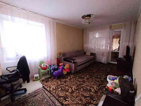 Трикімнатна квартира у спокійному районі. Новомосковськ