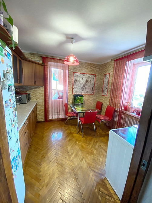ПРОДАЖ! Простора 3-кім.квартира в цегляному будинку" Ровно - изображение 6