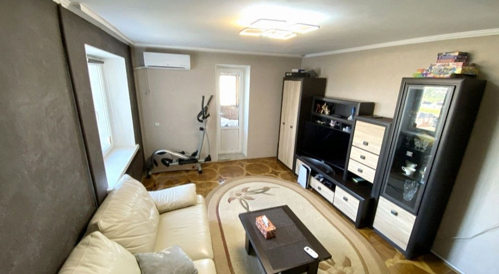 ПРОДАЖ! Простора 3-кім.квартира в цегляному будинку" Ровно - изображение 1