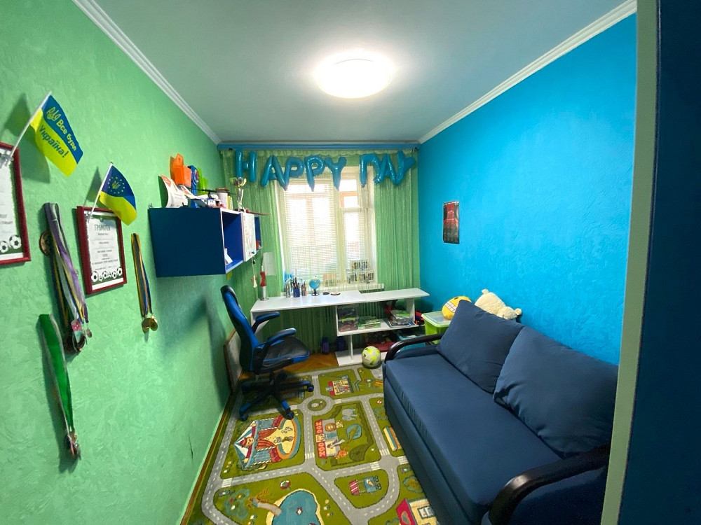 ПРОДАЖ! Простора 3-кім.квартира в цегляному будинку" Ровно - изображение 3