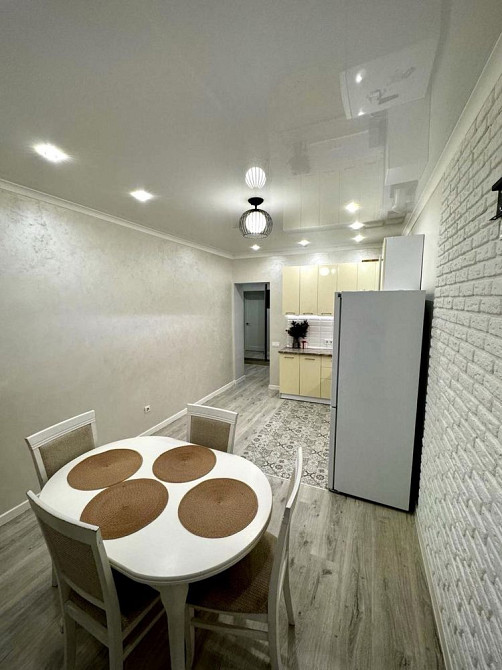 Продаж 1-к квартири в ЖК На Щасливому,2-й поверх,затишна. Ровно - изображение 4