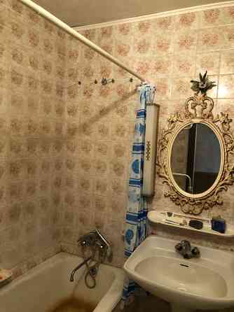 Продам 1к Князей Острозких (Московская), 17/2  Арсенальная Печерск Киев