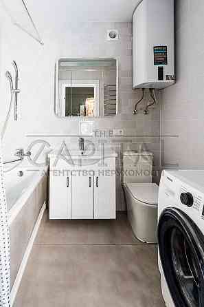 Продаж  2 к. в ЖК Варшавський Киев