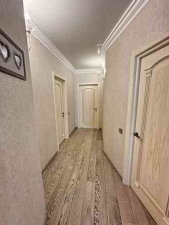 Велика 3 кімнатна квартира з ремонтом та меблями!БЕЗ комісії! Киев