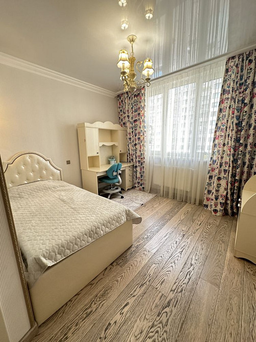 Велика 3 кімнатна квартира з ремонтом та меблями!БЕЗ комісії! Киев - изображение 1