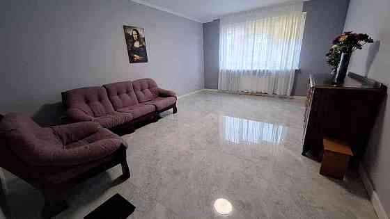 в.Героїв Крут, продаж двокімнатної квартири у новобудові з ремонтом Львів