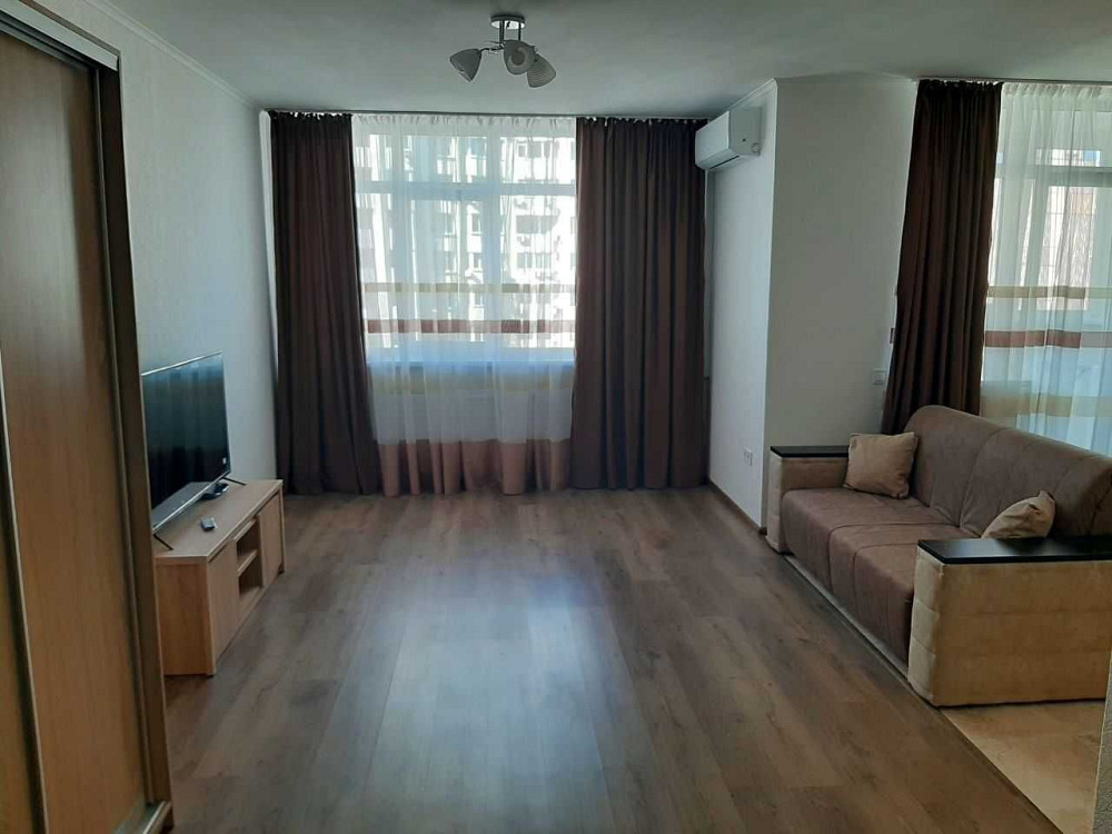 ЖК Традиція. О. Пчілки. Без комісії. Здам власну 1 кімн. кв. 44 кв.м. Київ - зображення 2