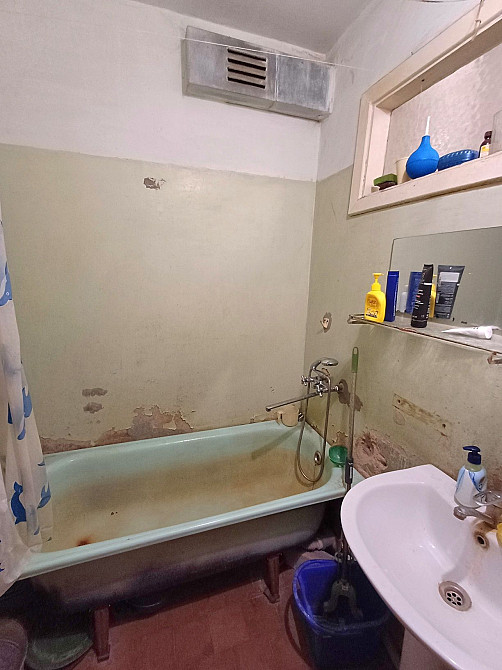 Продам 2-х комнатную " Чешку" на 6/9 в ЦЕНТРЕ Миколаїв - зображення 8