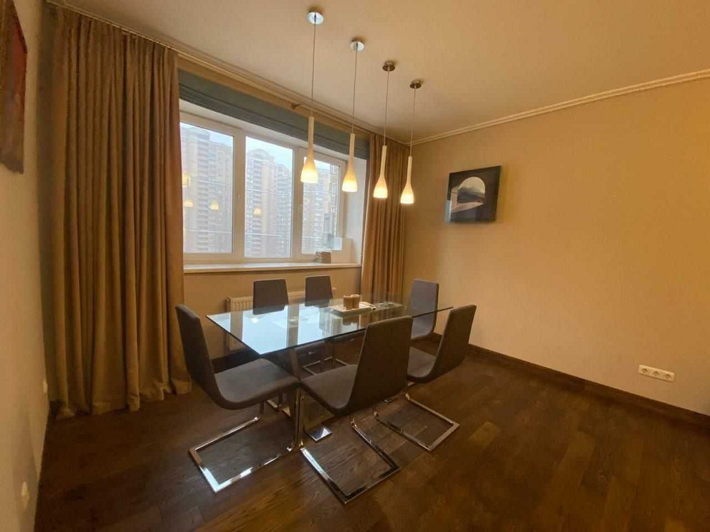 3к квартира 107м.кв з гарним ремонтом, Голосіївська 13Б, м.Деміївська Киев - изображение 2