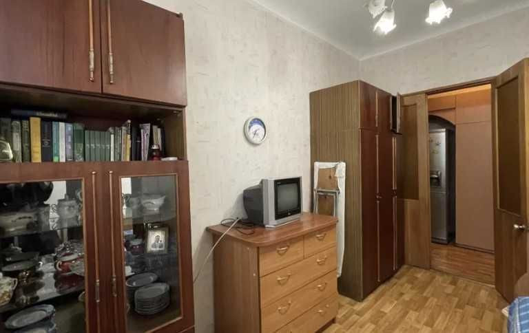 Продам 3-к квартиру 65 м², ж/м Солнечный, 1/3 этаж Дніпро - зображення 2