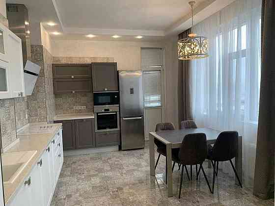 Оренда трикімнатної квартири ЖК Престиж Холл 125 м2 Генератор на ліфт Киев