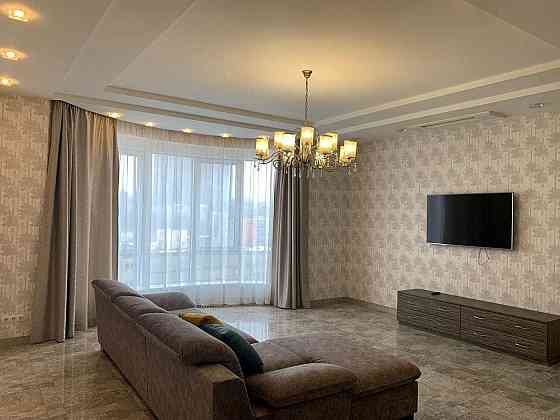 Оренда трикімнатної квартири ЖК Престиж Холл 125 м2 Генератор на ліфт Киев