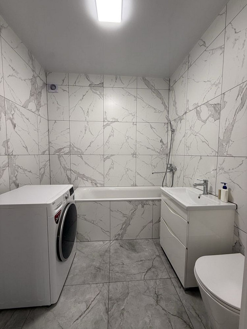 Здам в оренду 1-но кімнатну квартиру ЖК»На Щасливому» Ровно - изображение 8