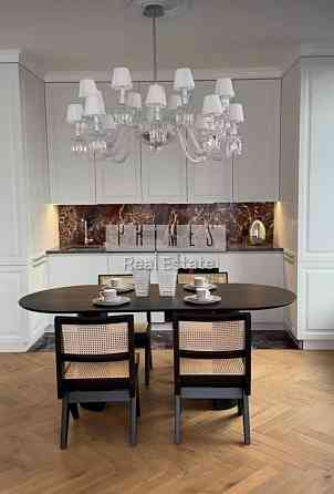 Драгомирова, Новопечерські липки, 88м3, Новий ремонт, дві спальні. Киев