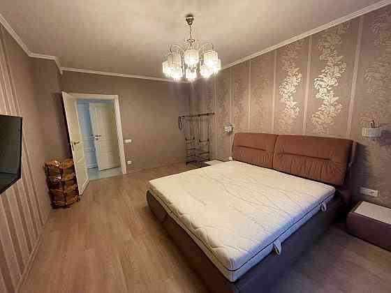 Оренда квартири вул Полтавська ЖК Золотоустівський 4 кім З паркомісцем Киев