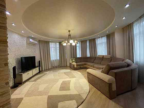 Оренда квартири вул Полтавська ЖК Золотоустівський 4 кім З паркомісцем Киев