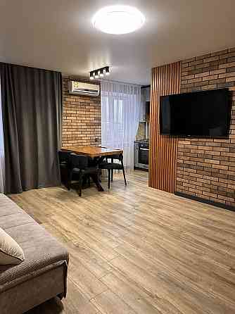 Слается 1-х комнатная квартира ЖМ Левобережный, Караван. Дніпро