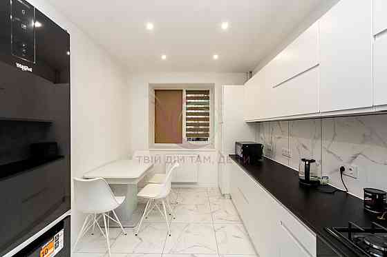 Простора 1-к.квартира за вул. Національної Гвардії Івано-Франківськ