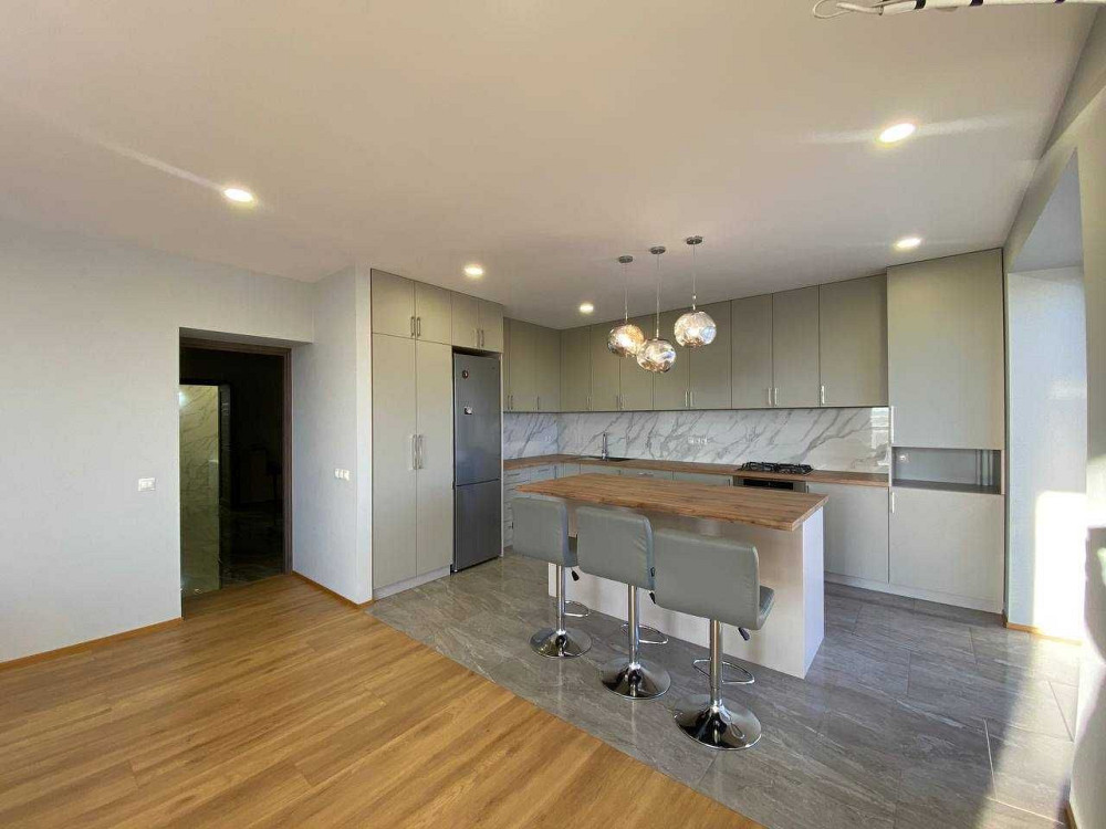 Продаю чудову квартиру поруч річки у ЖК Листопад Івано-Франківськ - зображення 4