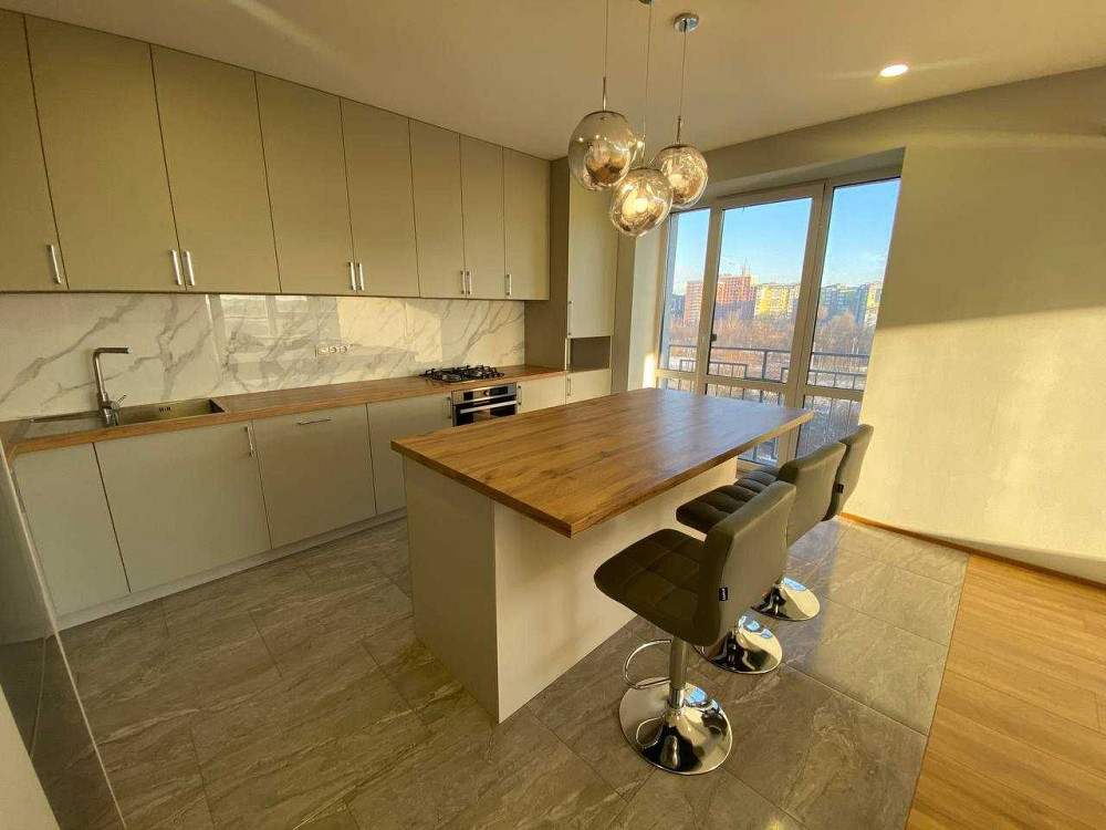 Продаю чудову квартиру поруч річки у ЖК Листопад Івано-Франківськ - зображення 1