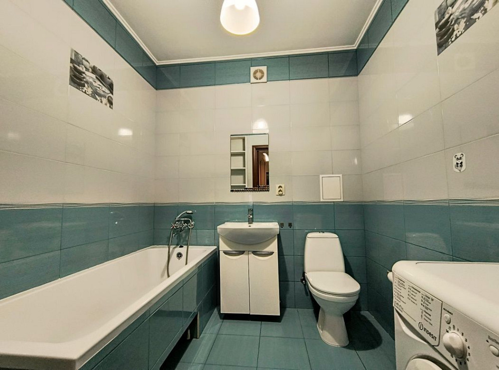 З диваном, ліжком та балконом 1 кім  в ЖК Київський маєток Софиевская Борщаговка - изображение 8