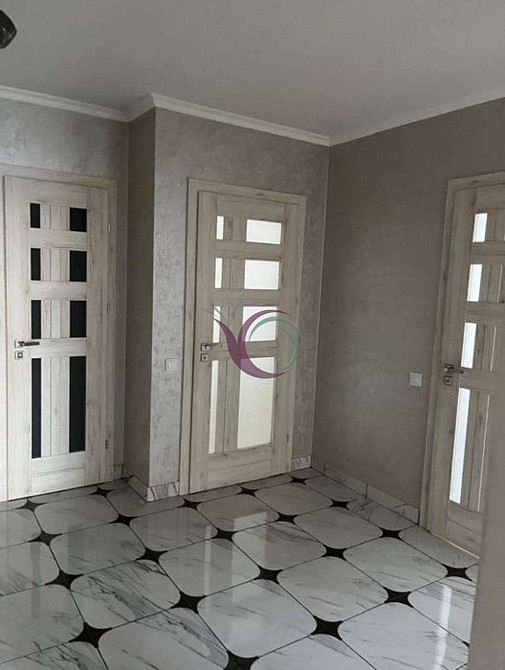 Простора 3-к. квартира за вул. Макогона Івано-Франківськ - зображення 8