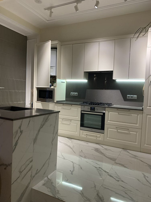 Здам двоповерховий пентхаус на Буніна Одеса - зображення 1