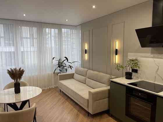 Центральний 2, квартира з новим дизайнерським ремонтом! ЄОселя Так! Ирпень