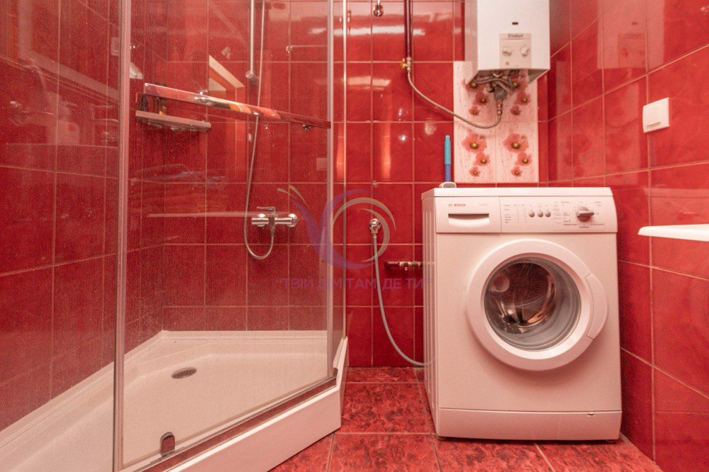 2-к. квартира в самому центрі міста Черновцы - изображение 7