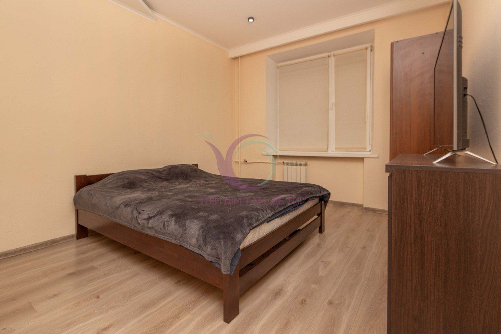 2-к. квартира в самому центрі міста Черновцы - изображение 3