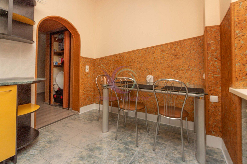 2-к. квартира в самому центрі міста Черновцы - изображение 4