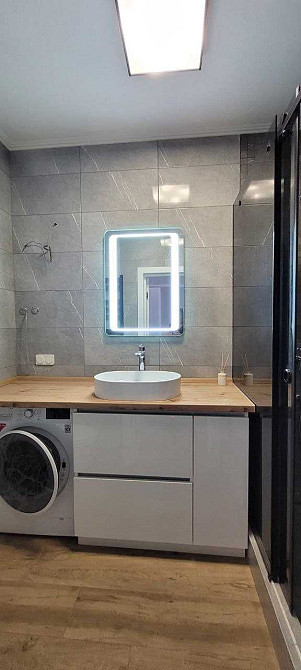 Двокімнатна квартира зі стильним ремонтом в 37 Перлині. Вид на море! Одесса - изображение 2