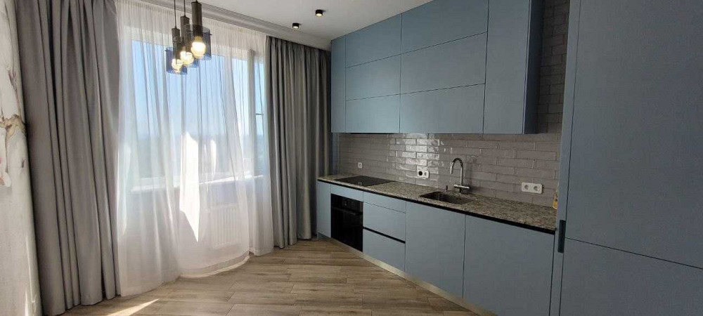 Двокімнатна квартира зі стильним ремонтом в 37 Перлині. Вид на море! Одесса - изображение 1