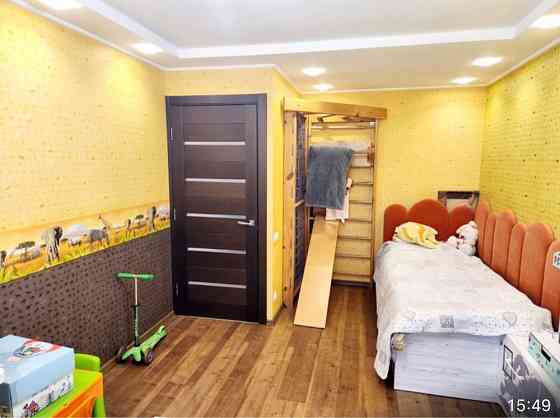 3х к. из. кв. в 900 -ах метрах от ст. метро. Кап. ремонт.Ср.этаж.Торг Харків