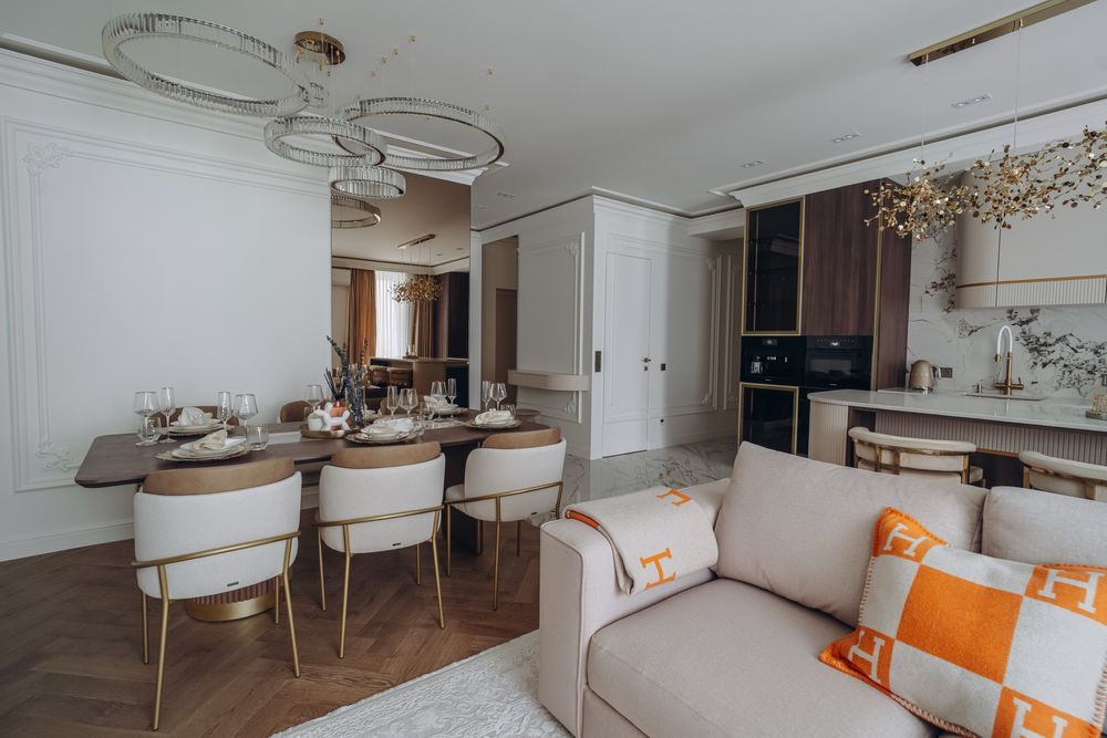 Продаж великої,новенької квартири з авторським ремонтом. Ужгород - изображение 1