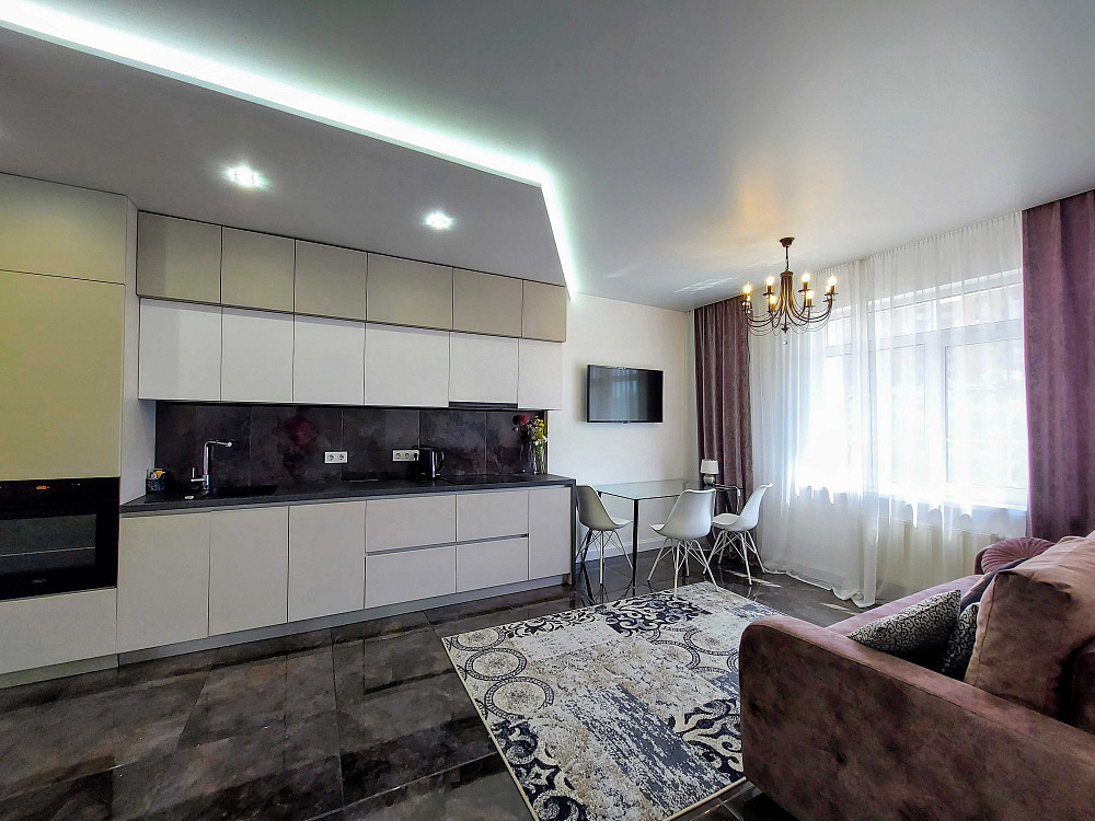 Оренда 2к+кухня-вітальня 65кв.м. з балконом ЖК Нова Англія Метро 8 хв. Киев - изображение 1