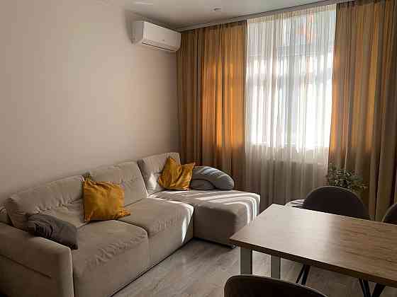 Продаж від власника 3к квартира на Олені Пчілки 3Д Киев