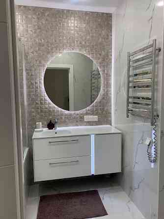 Продаж від власника 3к квартира на Олені Пчілки 3Д Киев