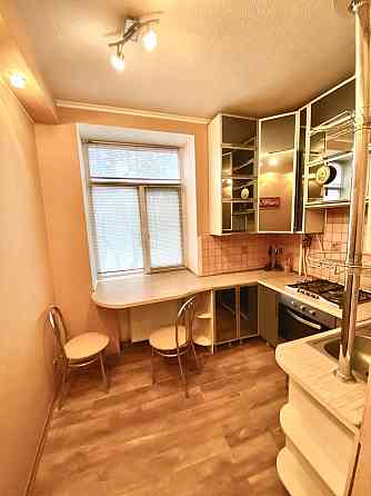 Продам квартиру 1 кiмнатну Ізюм