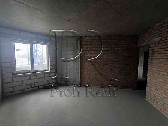 Продаж 1 кімн. квартири за адресою Новполевая 2 Family&Friends Киев