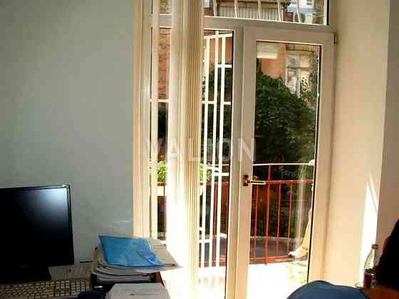 Продаж квартири під офіс, 1 поверх, вул. Ярославів Вал 21г Терміново! Киев