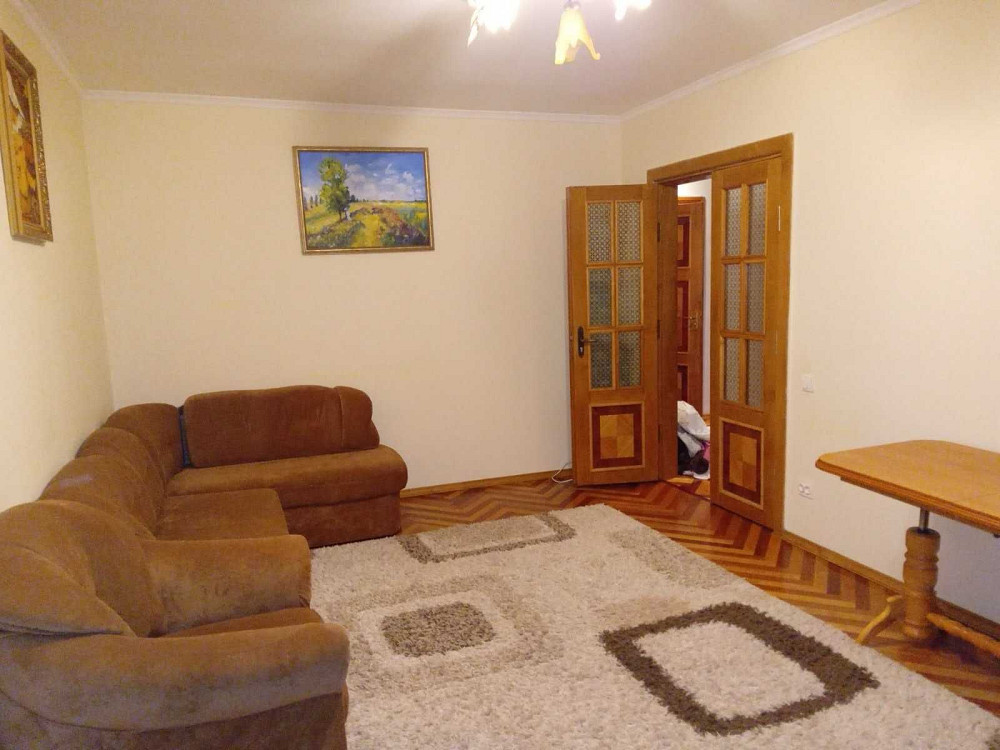 Продаж затишної з ремонтом 
4 кім.  квартири 
по пр. Червоної Калини Львов - изображение 1