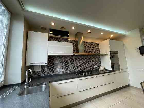 Аренда 3х комнатная центр Дніпро