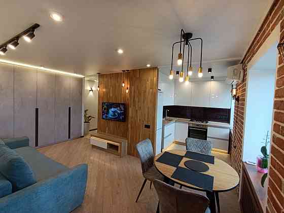 Первая сдача 3х комнатной квартиры в центре Дніпро