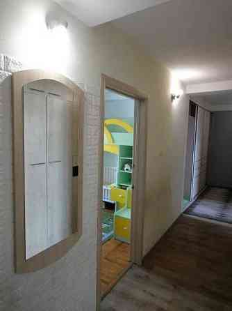 Простора трьохкімнатна квартира Запоріжжя